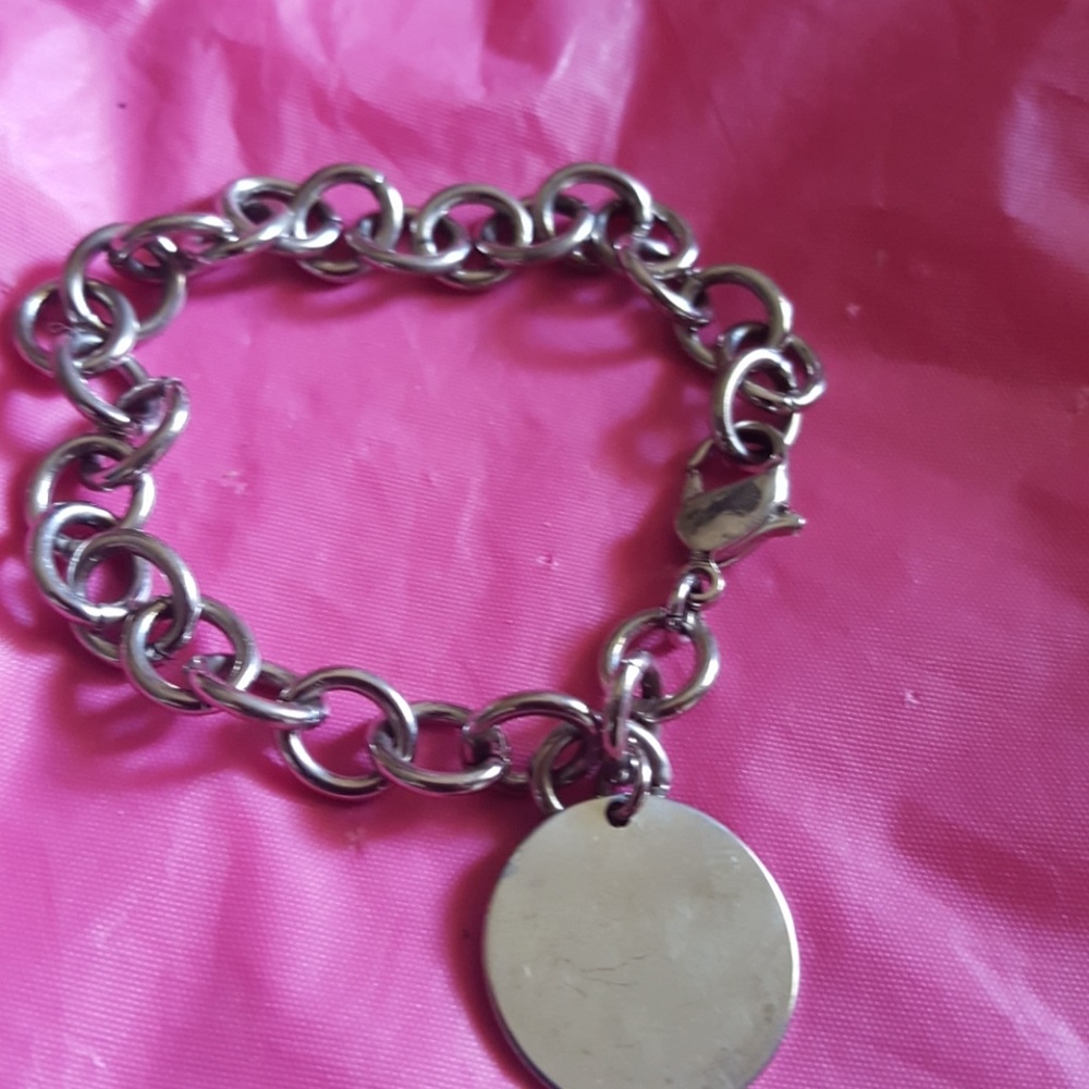 Ladies chain charm bracelet